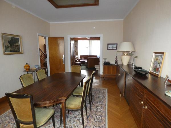 Maison de 187m², 4 chambres 3 salles de bain, avec cour de 20m²