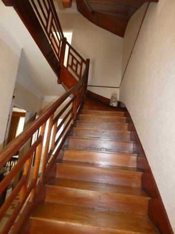 Maison de 187m², 4 chambres 3 salles de bain, avec cour de 20m²