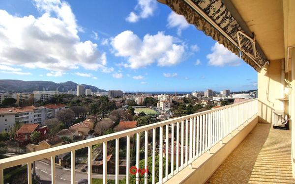 Appartement à vendre    4 pièces • 99,79 m2 Marseille 9