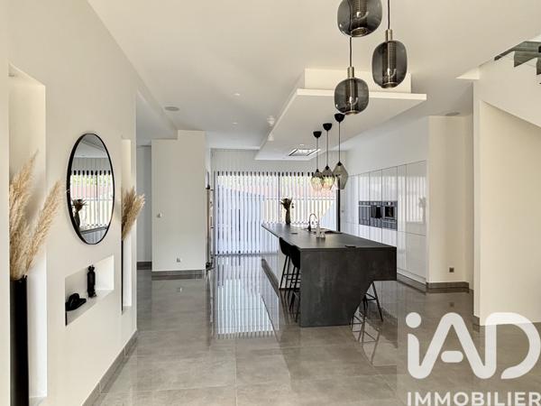 Maison à vendre 6 pièces 185 m² Saran