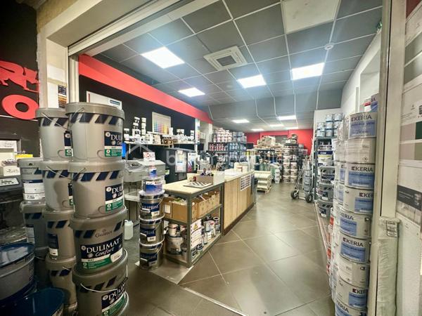 Local commercial de 300 m²