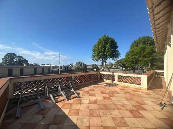 Local commercial de 300 m²