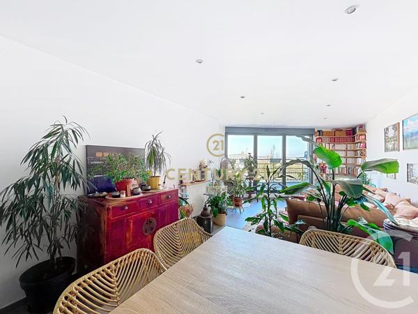 Appartement F4 à vendre  4 pièces - 82 m2 NOISY LE GRAND - 93