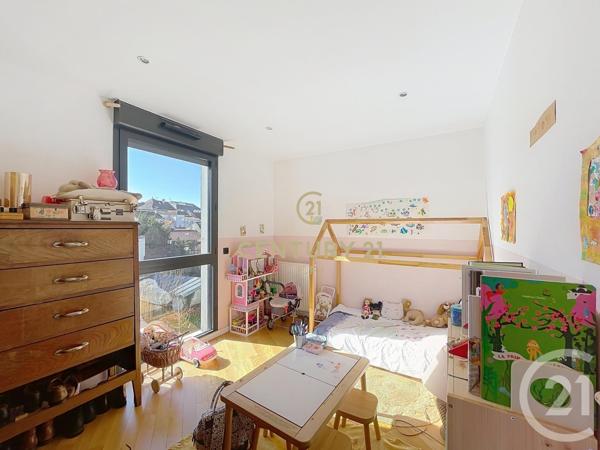 Appartement F4 à vendre  4 pièces - 82 m2 NOISY LE GRAND - 93
