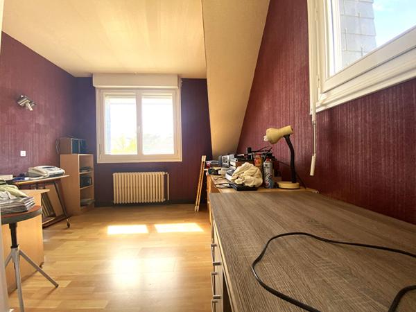 Maison à vendre à Vannes secteur gare 4 chambres sous-sol complet