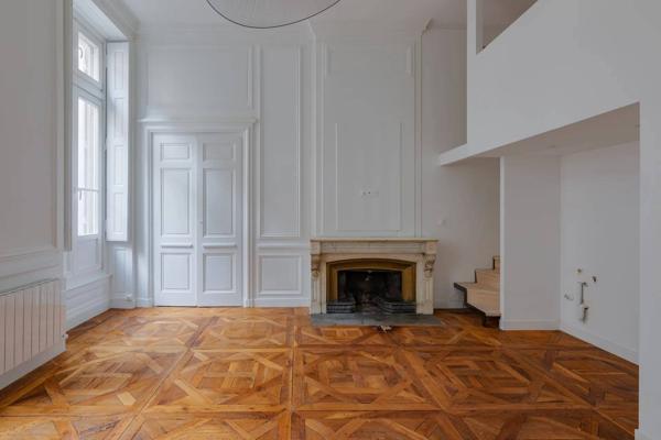APPARTEMENT T2 - HYPER CENTRE - RUE AUGUSTE COMTE