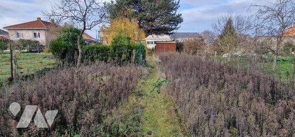 Maison à Vendre à Thouars (79100) en Deux-Sèvres (79)

Cette maison propose une surface habit...