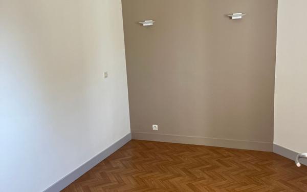 Appartement à louer    3 pièces •  Tours