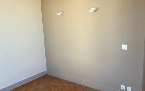 Appartement à louer    3 pièces •  Tours