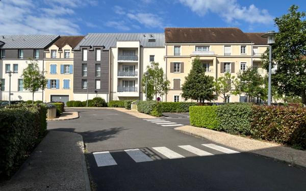 Appartement à vendre    3 pièces • 60 m2 Coulommiers