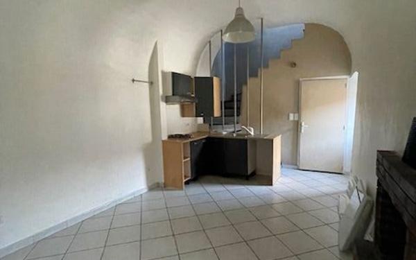 Appartement à louer    3 pièces •  Joyeuse