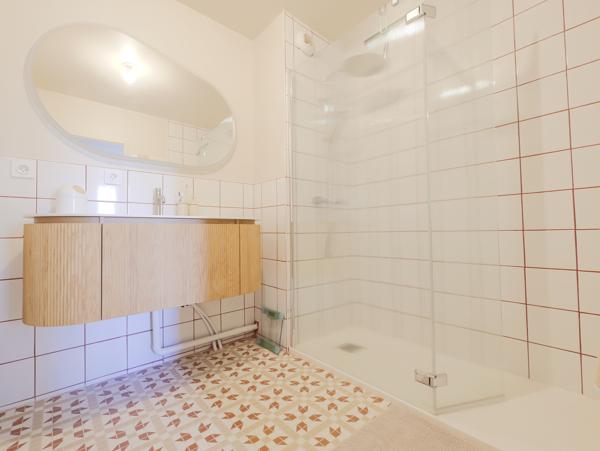 Appartement
         4 pièces
        - 76 m² Exclusivité 290 000 € *