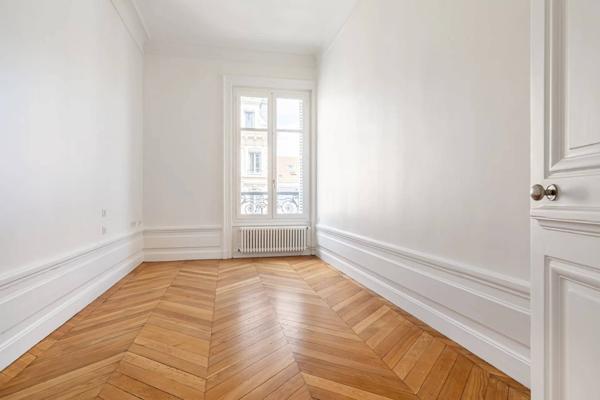 LYON 6 - AVENUE FOCH