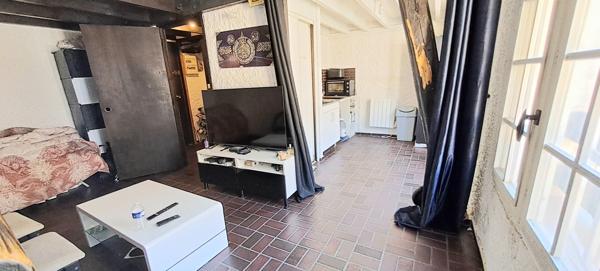 Appartement F2 en centre-ville d'Etampes déjà loué 500 € hors charges