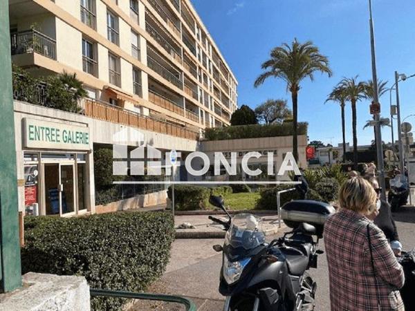 Location Local commercial 1 pièce 25.7 m² - 40-54 AVENUE SAINTE MARGUERITE Nice 06200