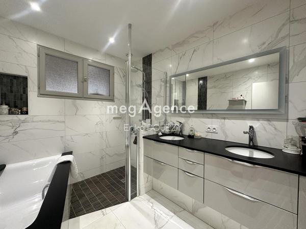 Maison à MAULEVRIER, 49360 - 7 pièces 215m²