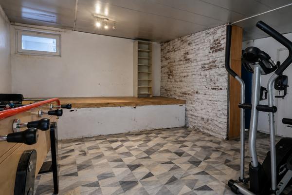 Maison familiale de 4 chambres avec dépendance, garage et fort potentiel d'évolution à Tremblay-en-France