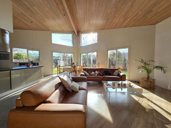 Maison 4 pièce(s) 142 m2 Lacanau de Mios