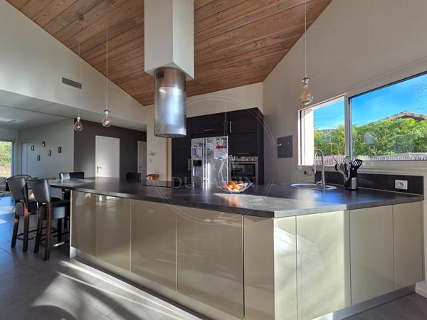 Maison 4 pièce(s) 142 m2 Lacanau de Mios