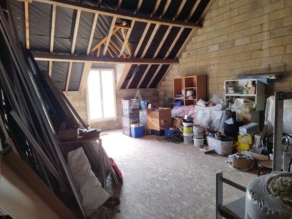 Maison récente 5 pièces (210 m²) au coeur du village