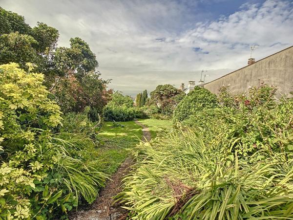 Maison 170 m2 - 7 pièces.