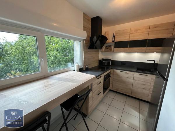 Appartement à louer 3 pièces 64.01m² Tours (37200)