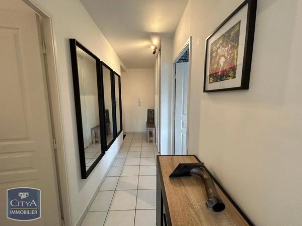 Appartement à louer 3 pièces 64.01m² Tours (37200)