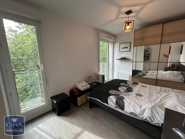 Appartement à louer 3 pièces 64.01m² Tours (37200)