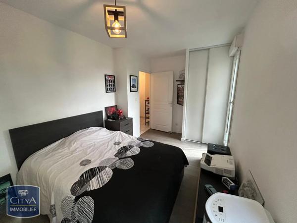 Appartement à louer 3 pièces 64.01m² Tours (37200)