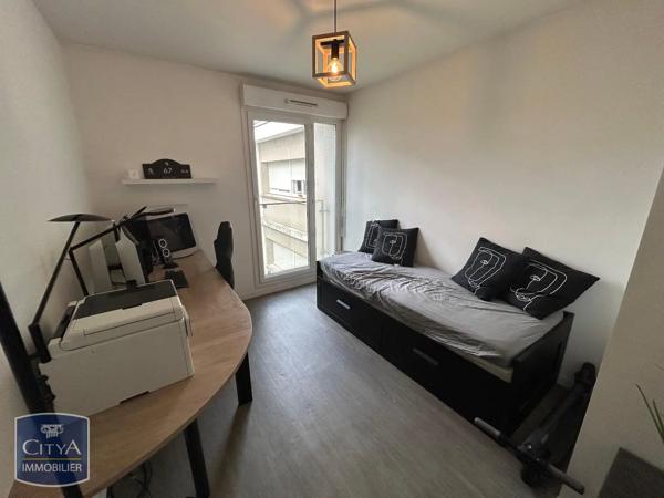 Appartement à louer 3 pièces 64.01m² Tours (37200)