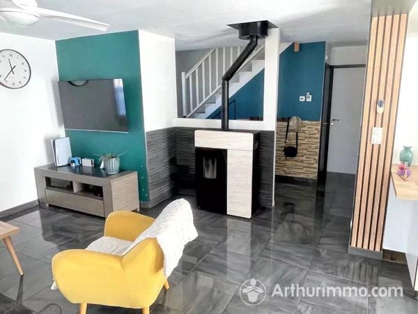 Vente                                                      Maison
                        
                     5 pièces                      135 m2                     à Bians-les-Usiers