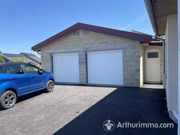 Vente                                                      Maison
                        
                     5 pièces                      135 m2                     à Bians-les-Usiers