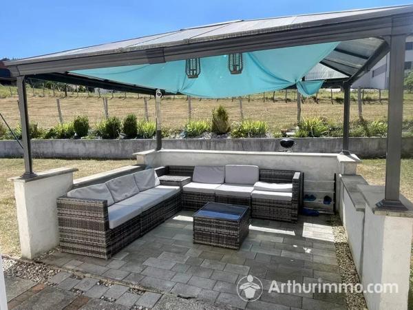 Vente                                                      Maison
                        
                     5 pièces                      135 m2                     à Bians-les-Usiers