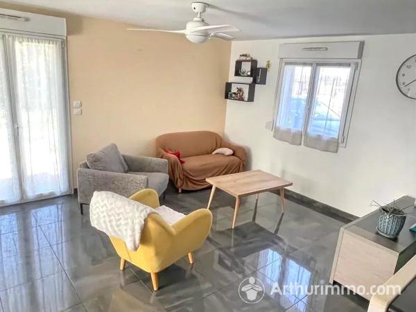 Vente                                                      Maison
                        
                     5 pièces                      135 m2                     à Bians-les-Usiers