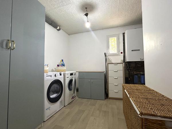 Maison individuelle Vert Saint Denis 6 pièces 140 m2 avec chambre au RDC