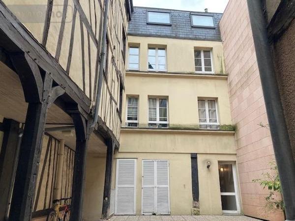 Appartement à louer à Rouen en Seine-Maritime (76000), ref : 016/2852/SA   
SAINT MACLOU