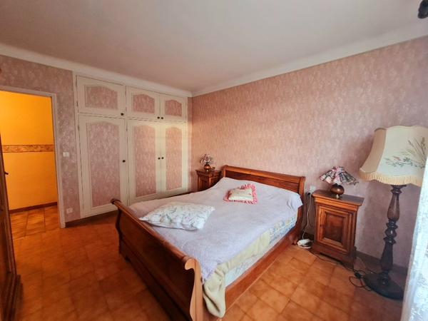 Alès - Maison familiale de caractère ? Fort potentiel