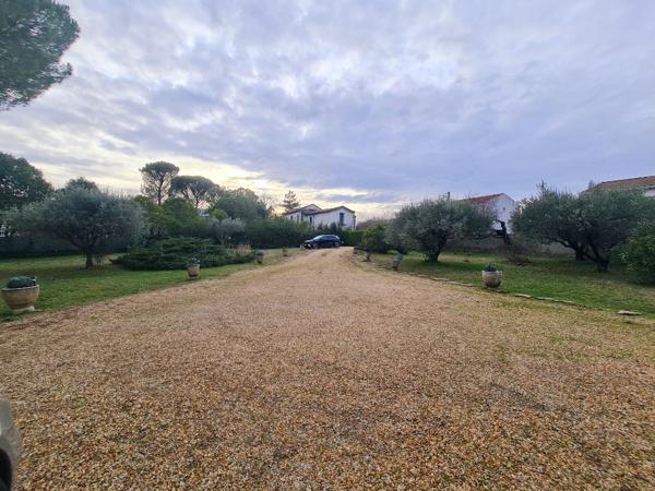 Alès - Maison familiale de caractère ? Fort potentiel