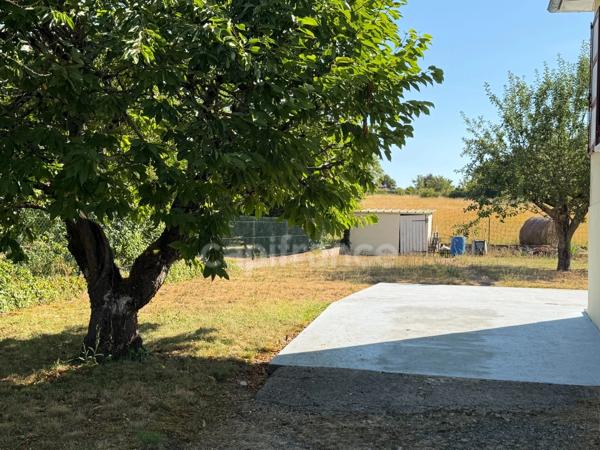Maison à vendre 4 pièces de 65 m2 JOIGNY (89) 3 chambres sous sol Terrain de 754 m2
