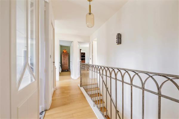 Bordeaux, Maison 5 Chambres -  285 m² à vendre