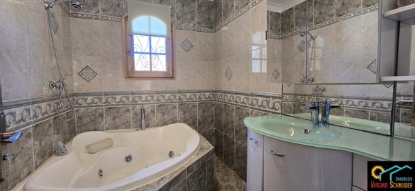 Saint-Victoret (13730) Maison 160m² avec piscine et dépendance de 60m²