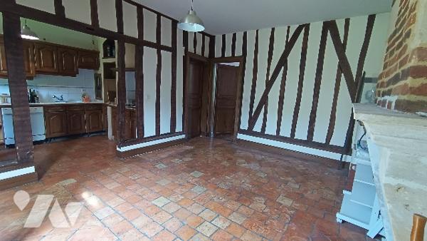 HYPER CENTRE
Ensemble immobilier offrant de nombreuses possibilités d'aménagement