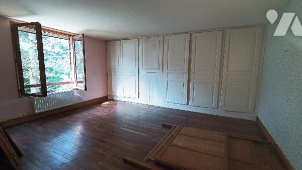 HYPER CENTRE
Ensemble immobilier offrant de nombreuses possibilités d'aménagement