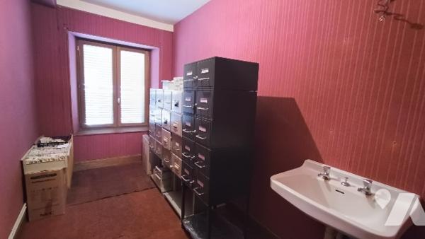 HYPER CENTRE
Ensemble immobilier offrant de nombreuses possibilités d'aménagement