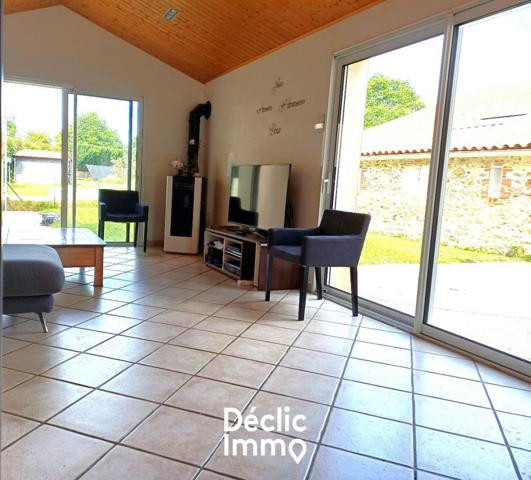 Vente maison de caractère Les clouzeaux, 140m² 1340m² 8 pièces 337 200€