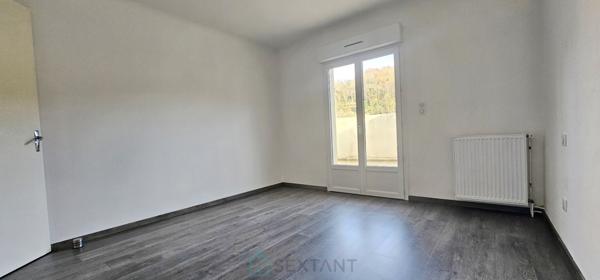 Immeuble avec appartement de 147 m² et local polyvalent de 180 m² à Sarlat