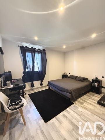 Maison à vendre 6 pièces 180 m² Buchères