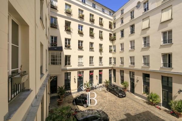 Paris 1er, Appartement 2 Chambres -  118 m² à vendre
