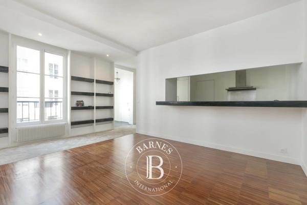 Paris 1er, Appartement 2 Chambres -  118 m² à vendre