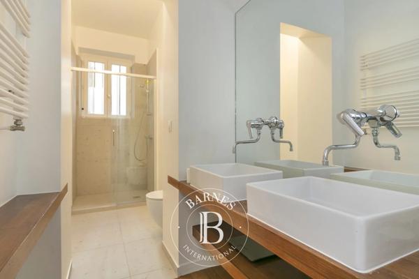 Paris 1er, Appartement 2 Chambres -  118 m² à vendre